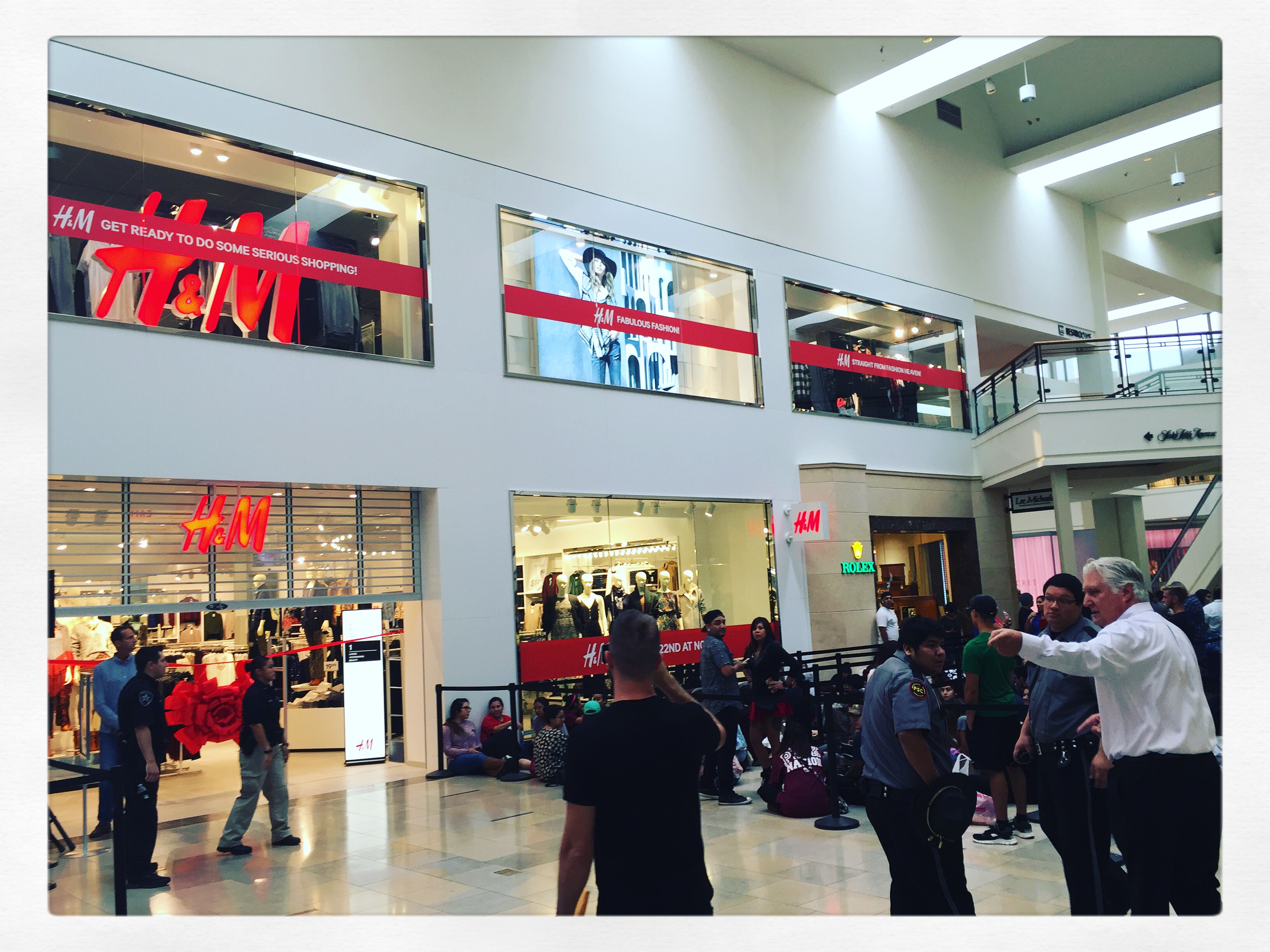 An Inside Look at H&M North Star Mall Location – The Social Butterfly Gal